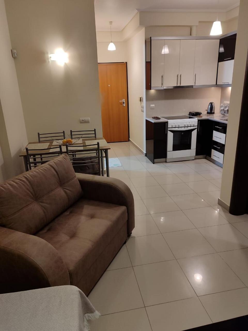 Adam Apartments Σαράντα Εξωτερικό φωτογραφία